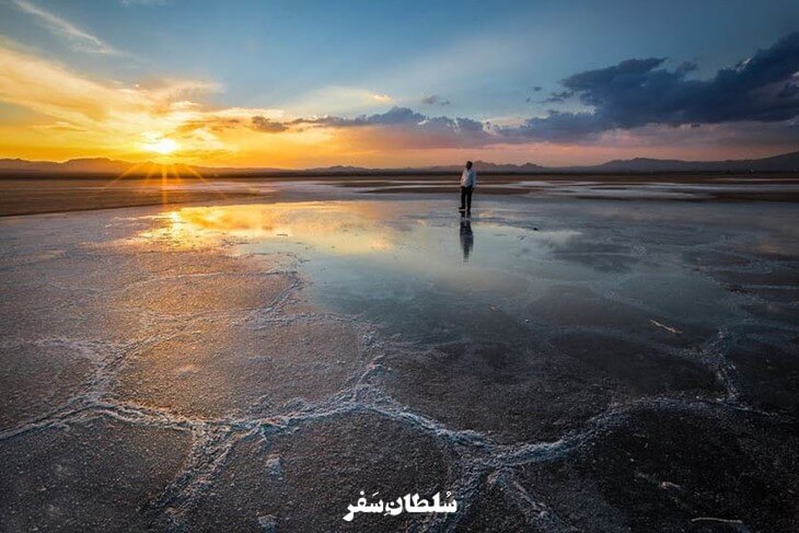 تصویر دریاچه حوض سلطان قم 