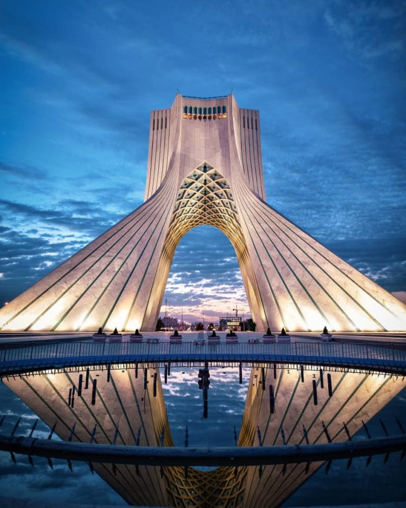 تصویر برج آزادی تهران 