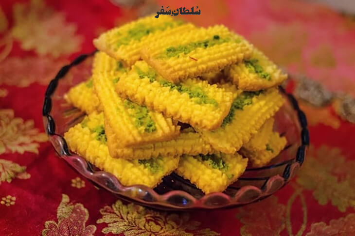 نان چرخی سوغات قزوین