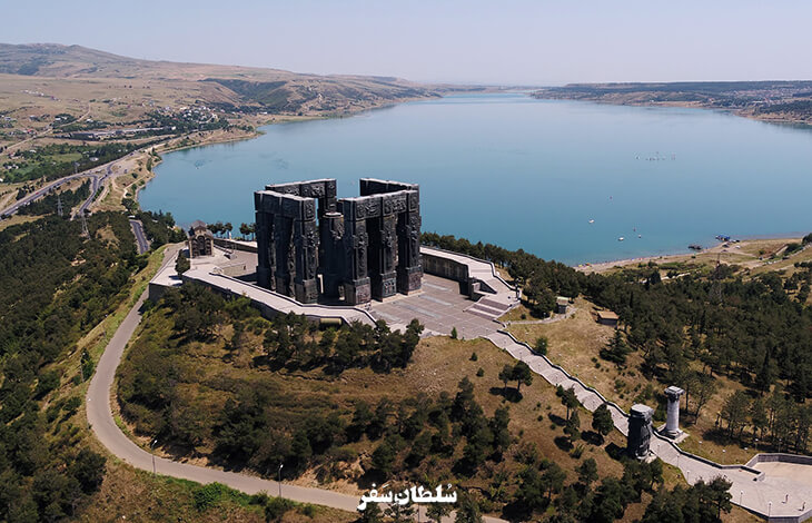 یادبود تاریخ گرجستان