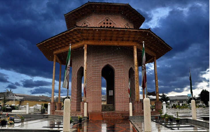 آرامگاه میرزا کوچک خان رشت