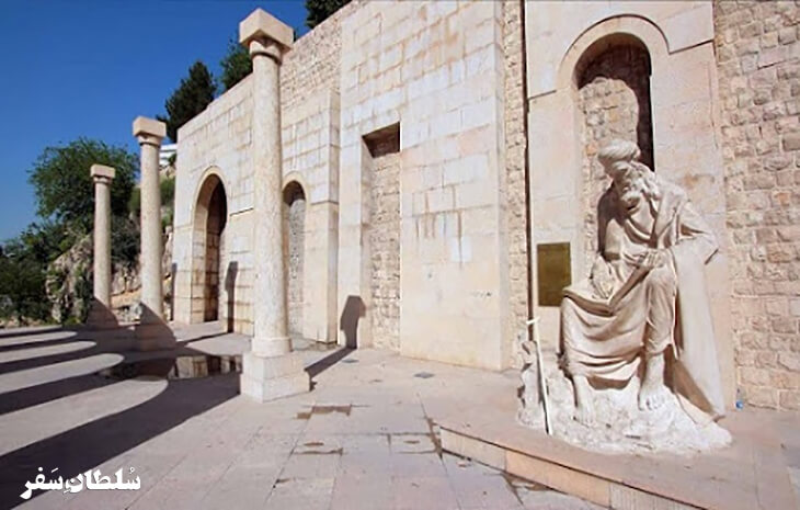 آرامگاه خواجوی کرمانی