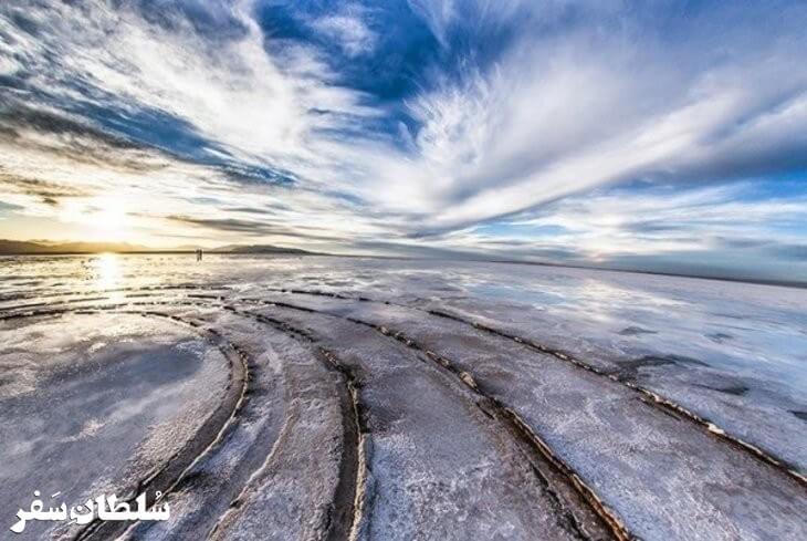 نمکزار سیرجان - کویر گردی در ایران