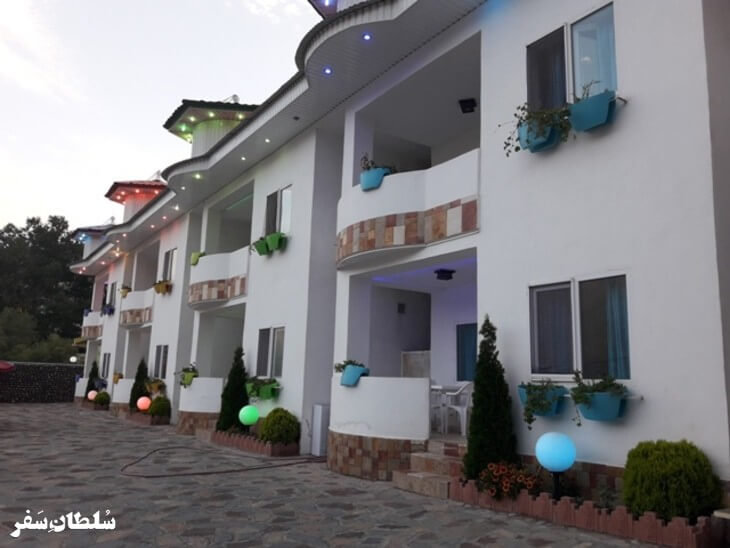 آبگرم رینه لاریجان - چشمه های آبگرم ایران