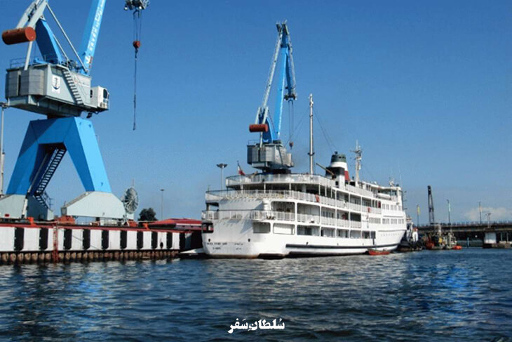 کشتی-تفریحی-میرزا-کوچک-خان