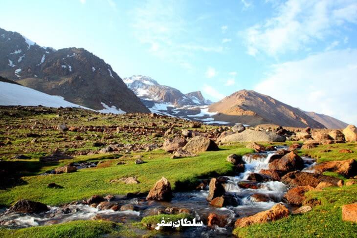 روستای آلوارس سرعین