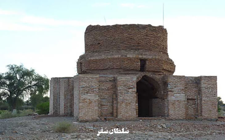 گنبد سرخ بندرعباس