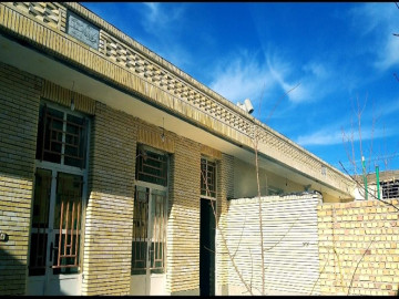 تصویر اجاره خانه ویلایی مبله دوخواب در لاله زار کرمان