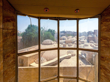 تصویر سوییت زیبا مرکزشهر با ویوی موزه حمام
