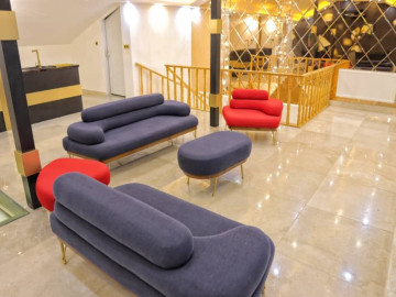 تصویر اقامتگاه عمارت طلایی، استخردار