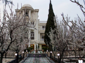 تصویر باغ ویلای لاکچری سفیر
