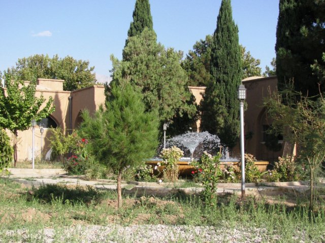 تصویر هتل جهانگردی ماهان
