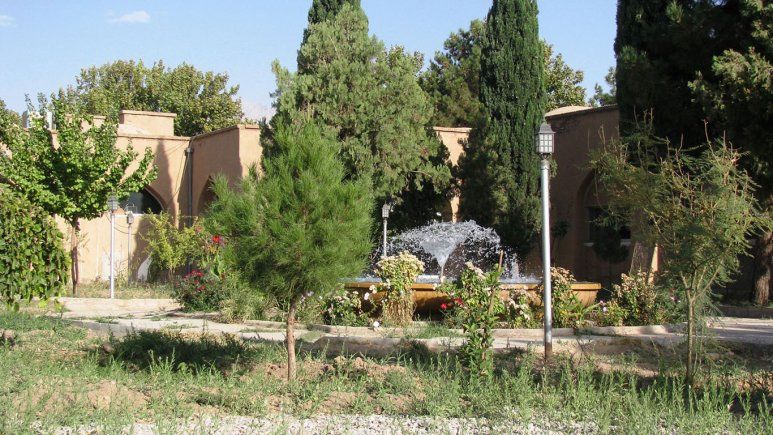 تصویر هتل جهانگردی ماهان