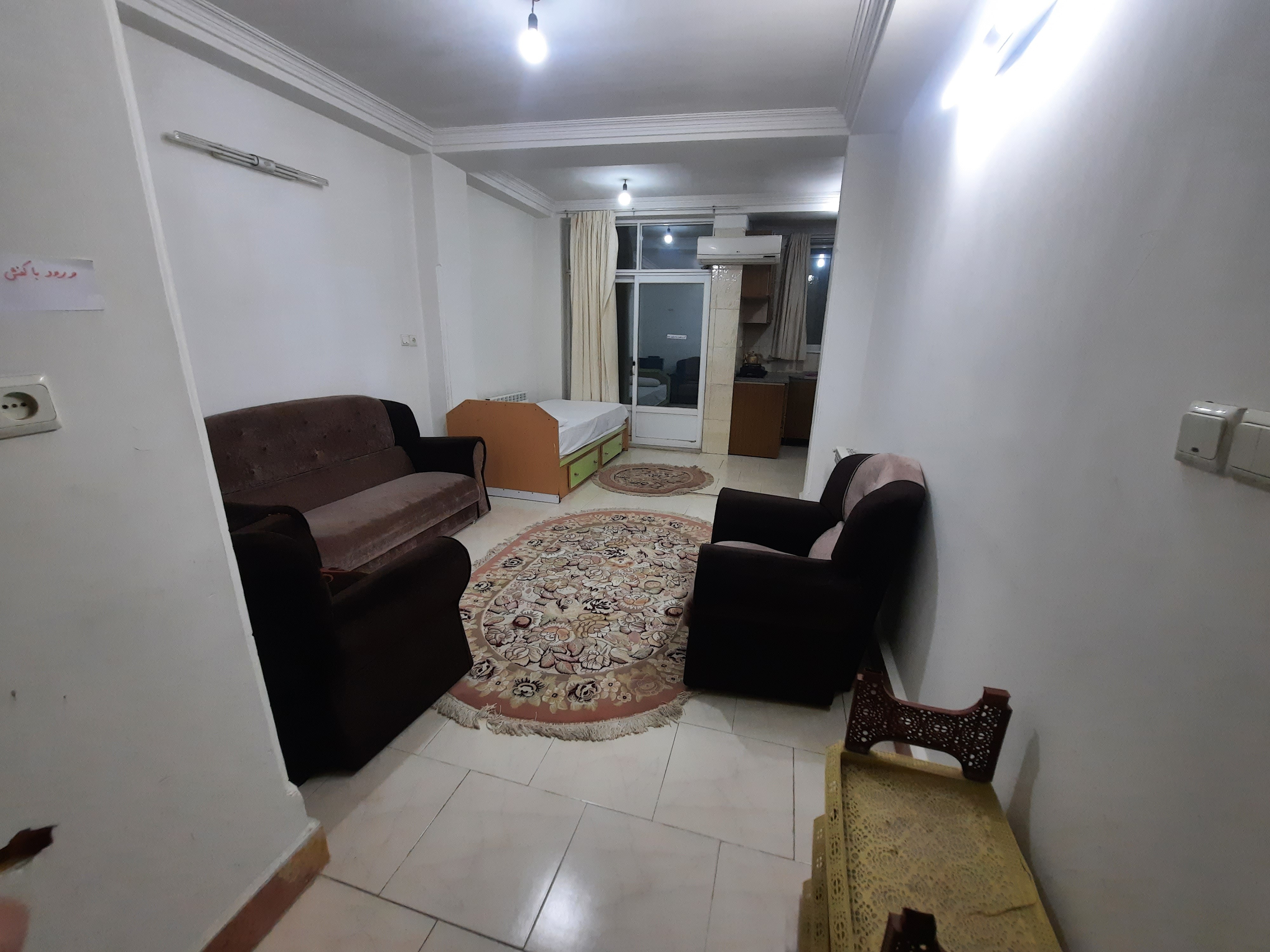 تصویر آپارتمان یک خوابه ساحلی (سه تخته)