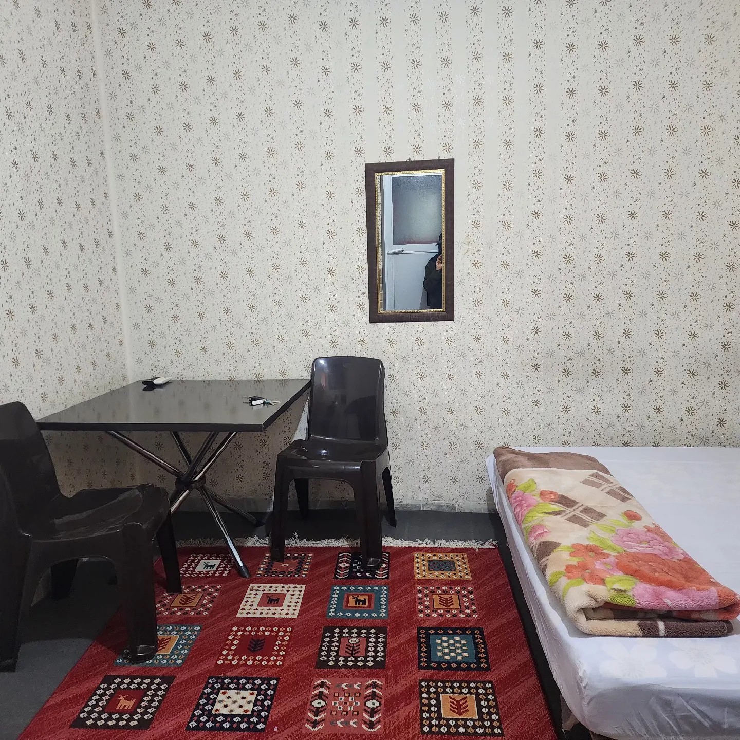 تصویر سوئیت دو تخته واحد 401 (اقامتگاه شمس تبریزی)