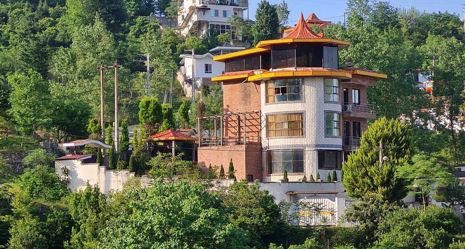 تصویر ویلای سه خوابه لاکچری جنگلی (عمارت میجران)