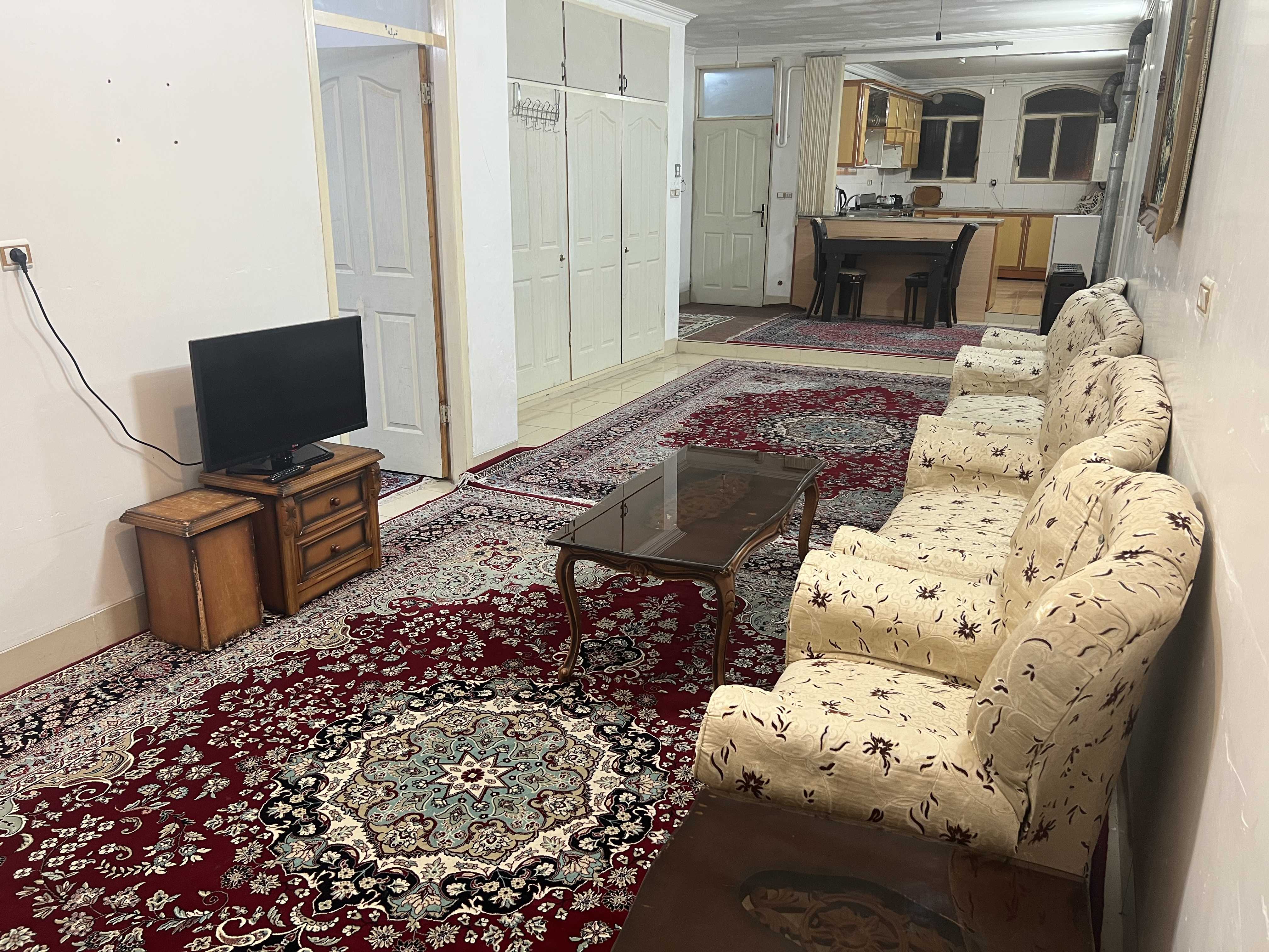 تصویر آپارتمان یک خوابه (همراه با اینترنت رایگان)