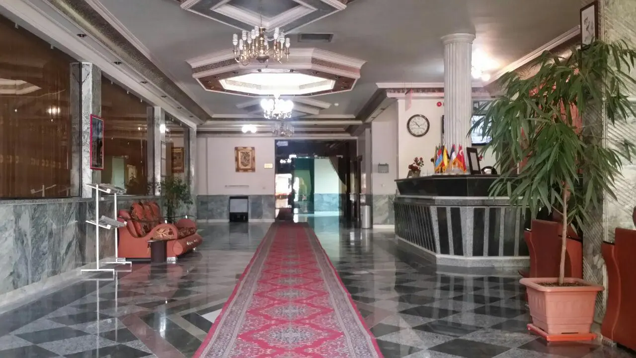 تصویر هتل لاله بناب