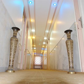 تصویر هتل گلستان قمصر