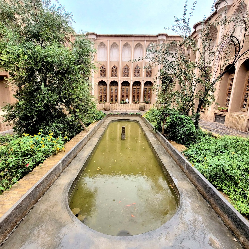 تصویر اقامتگاه بوم‌گردی سنتی خانه سه نیک یزد
