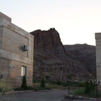 تصویر مجتمع مسکونی ویلاهای کوهستانی ارس جلفا