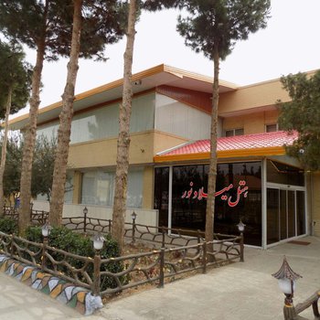 تصویر مجتمع گردشگری میلاد نور یزد
