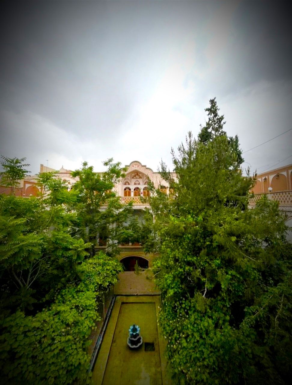 تصویر هتل خادمی کاشان