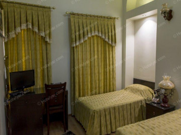 عکس هتل باغ سرا اردکان