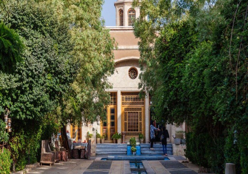 تصویر هتل باغ مشیرالممالک یزد