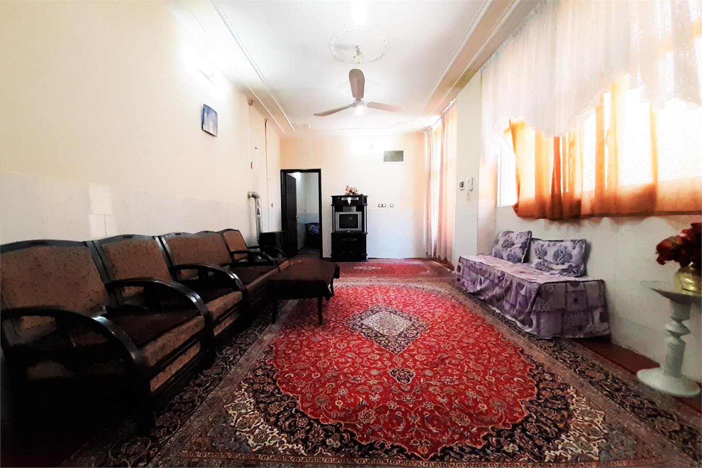 عکس  منزل همکف ، تمیز و دلباز 