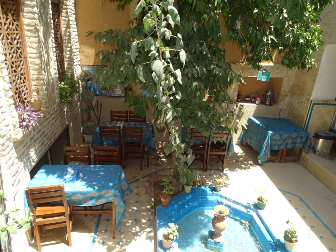تصویر اقامتگاه سنتی گلستان راز شیراز