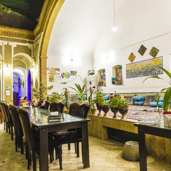 تصویر اقامتگاه سنتی دوستانه یزد