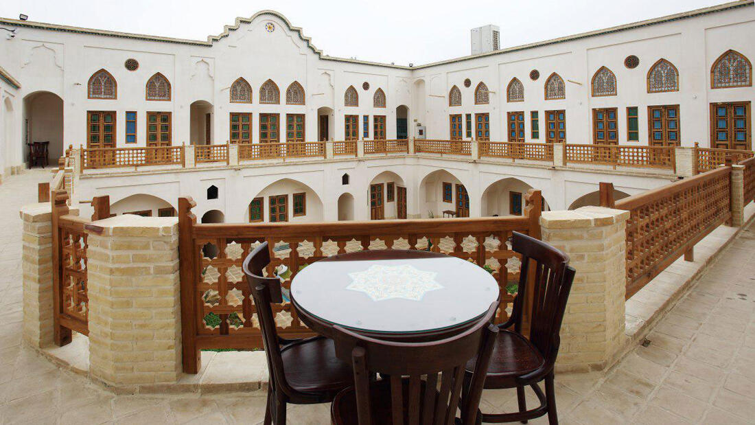 تصویر اقامتگاه خانه مرشدی2(ادیب) کاشان