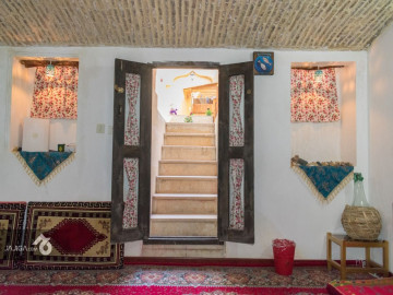 تصویر اقامتگاه بوم گردی در شیراز - اتاق قاجاریه