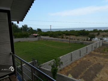 تصویر ویلای دوبلکس با دید دریا در روستای ساحلی