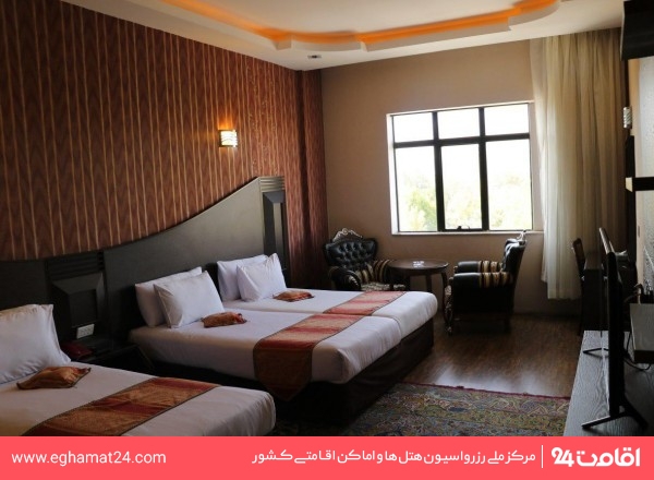 تصویر هتل بابا طاهر همدان
