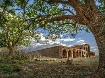 تصویر سوئیت سنتی در مزینان داورزن-40 متری همکف