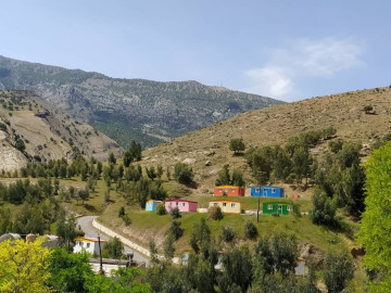 تصویر کانکس در دره شهر  