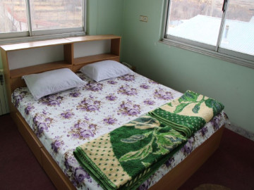 عکس یاس سفید اتاق 113