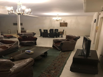 تصویر خانه مبله دو خوابه در امیر آباد تهران -طبقه اول 180 متری