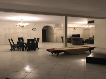 تصویر خانه مبله دو خوابه در امیر آباد تهران -طبقه اول 180 متری