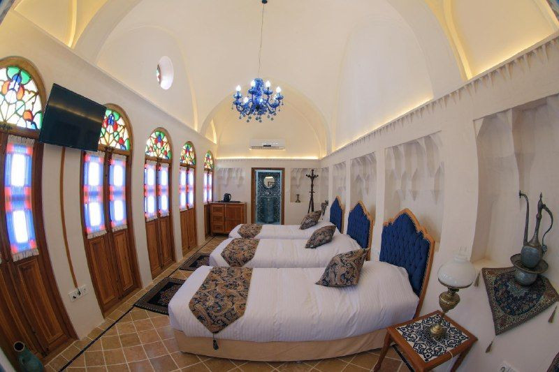 عکس هتل سرای کاسیان (پنج‌ دری اعیانی112)