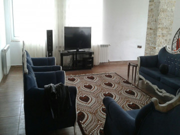 عکس ویلا ٦ خوابه استخردار جنگلی