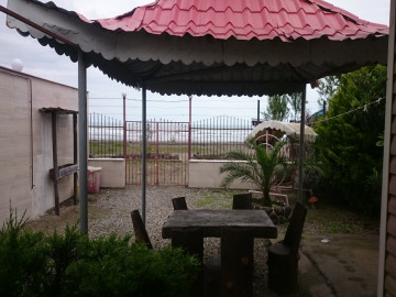 تصویر ویلا دربستی لب دریا در بندرانزلی