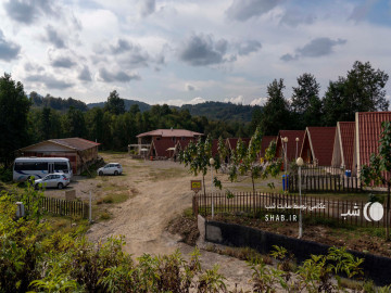 تصویر کلبه 8 سوئیسی "زمزم" در دهکده توریستی