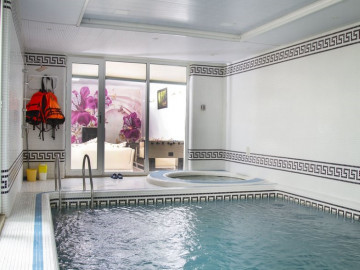 عکس ویلاباغ سه خوابه استخردار