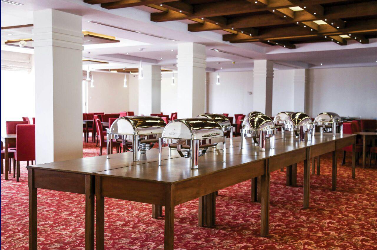 تصویر هتل باران نور