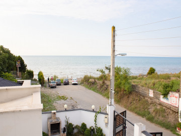 عکس ویلا 4 خوابه استخردار پلاک اول دریا