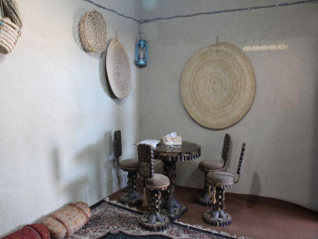 عکس بومگردی تاخره - اتاق 3 نفره