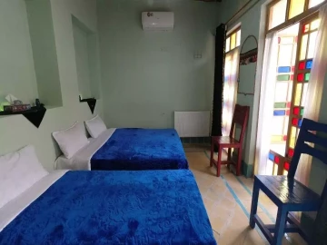 عکس عمارت هفت‌رنگ(کل مشیر)